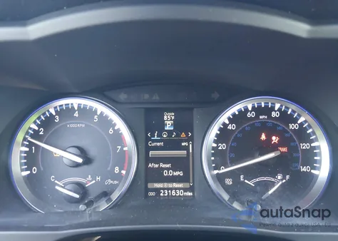 2015 Toyota Highlander Xle V6 z USA, uszkodzony, nr VIN 5TDKKRFH2FS050649